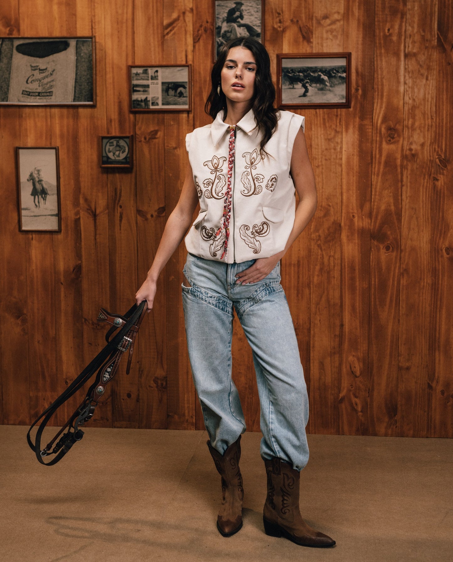 Women's Side Slit Wide Leg Mid Rise Jeans - Blue